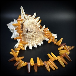 Бусы из природного янтаря «Зуб дракона», 45 см , Калининград, СССР, 1980-е гг. 002055