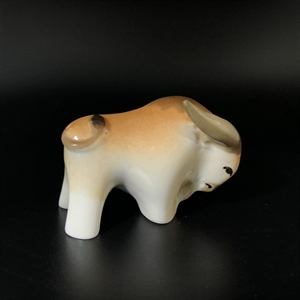 Статуэтка «Бык», фарфор, ЛФЗ, СССР, 1970-е гг. 001158 - фото 12065