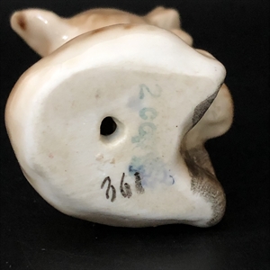 Статуэтка «Ревущий медвежонок», ЛФЗ, фарфор, СССР, 1950-е гг. 000532 - фото 14356