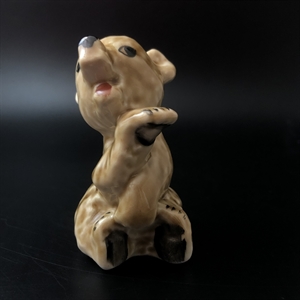 Статуэтка «Ревущий медвежонок», фарфор, ЛФЗ, СССР, 1950-е гг. 000902 - фото 14378