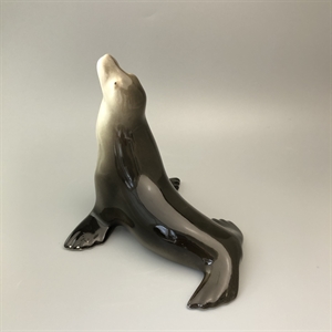 Статуэтка «Тюлень», ЛФЗ, фарфор, СССР, 1970-е гг. 001139 - фото 14745