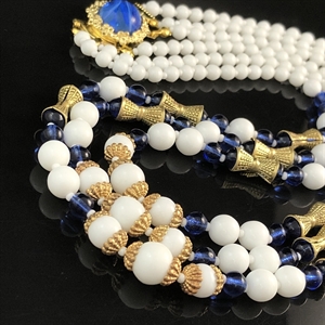 Трехрядное чешское колье из молочного стекла, Чехословакия 1970-е гг. 001560 - фото 15234