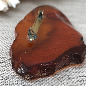 Брошь из цельного природного янтаря, СССР, 1970-1980-е гг. 001335 - фото 1525