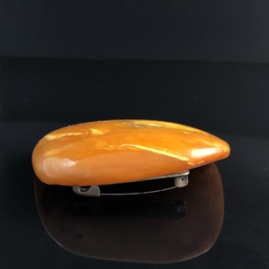 Брошь из цельного природного янтаря, СССР, 1970-е гг. 001689 - фото 1544