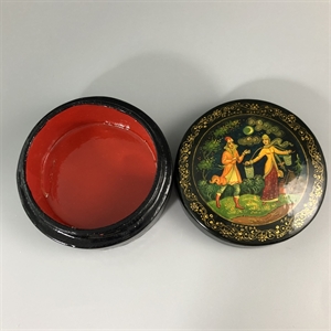 Шкатулка «По улице Мостовой», Мстера, папье-маше, СССР, 1980-е гг. 001198 - фото 19496