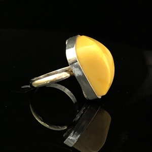 Винтажное кольцо с натуральным природным янтарем, Россия, 1990-е гг. 001824 - фото 2129