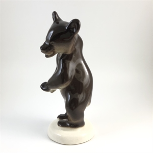 Статуэтка «Медвежонок бурый стоящий», ЛФЗ, фарфор, СССР, 1960-е гг. 001917 - фото 21641