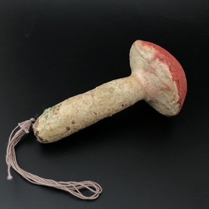 Советская ватная ёлочная игрушка «Гриб», СССР, конец 1940-х - начало 1950-х гг. 001977 - фото 22614