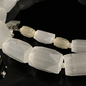 Чешские бусы из «сатинового» стекла, 47 см, 1950-е гг. 001982 - фото 22692