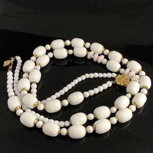 Чешские бусы из молочного стекла, 1970-е гг. 002000 - фото 23028