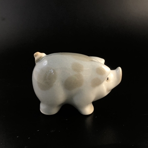 Статуэтка «Свинка», фарфор, ЛФЗ, СССР, 1980-е гг. 002007 - фото 23137