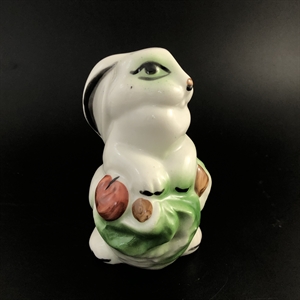 Статуэтка «Заяц с овощами», Дулёво, фарфор, СССР, винтаж 002023 - фото 23393