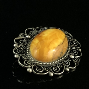 Брошь из природного балтийского янтаря , СССР 1970-е гг. 002046 - фото 23950