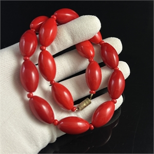 Короткие крупные чешские бусы из красного стекла, 43 см, 1970-е гг. 002063