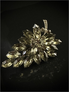 Чешская брошь «Лист», 1980-е гг. 002071