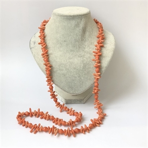 Длинные чешские бусы из кораллового стекла, 112 см, 1970-е гг. 001581 - фото 2526