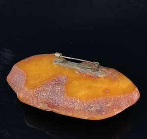 Крупная брошь из цельного природного янтаря, СССР, 1970-1980-е гг. 001687 - фото 6979