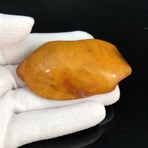 Крупная брошь из цельного природного янтаря, СССР, 1970-1980-е гг. 001687 - фото 6980