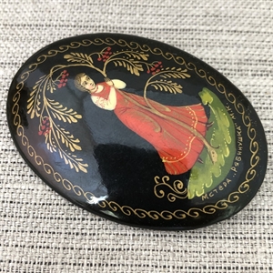 Лаковая брошь-миниатюра «Рябинушка», Мстёра, СССР, 1980-90 гг. 001337 - фото 7686