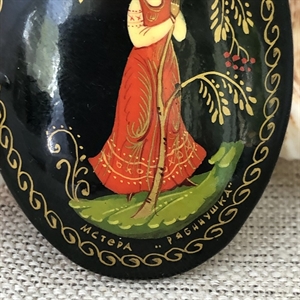 Лаковая брошь-миниатюра «Рябинушка», Мстёра, СССР, 1980-90 гг. 001338 - фото 7695