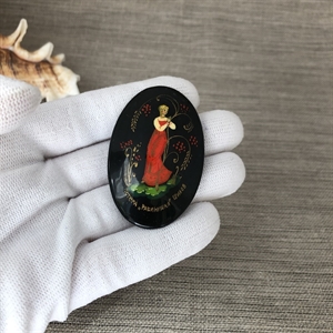 Лаковая брошь-миниатюра «Рябинушка», СССР, Мстера, 1980-90 гг. 001334 - фото 7713