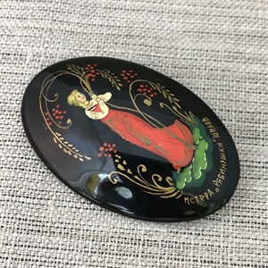 Лаковая брошь-миниатюра «Рябинушка», СССР, Мстёра, 1980-90 гг. 001336 - фото 7715