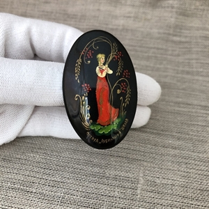 Лаковая брошь-миниатюра «Рябинушка», СССР, Мстёра, 1980-90 гг. 001336 - фото 7720