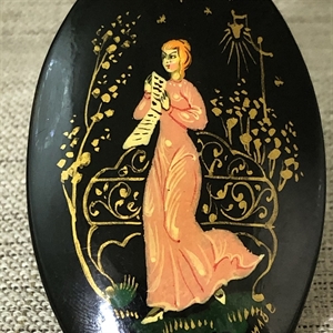 Лаковая брошь-миниатюра «Татьяна», СССР, Мстера, 1980-90 гг. 001171 - фото 7775