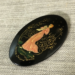 Лаковая брошь-миниатюра «Татьяна», СССР, Мстера, 1980-90 гг. 001171 - фото 7779